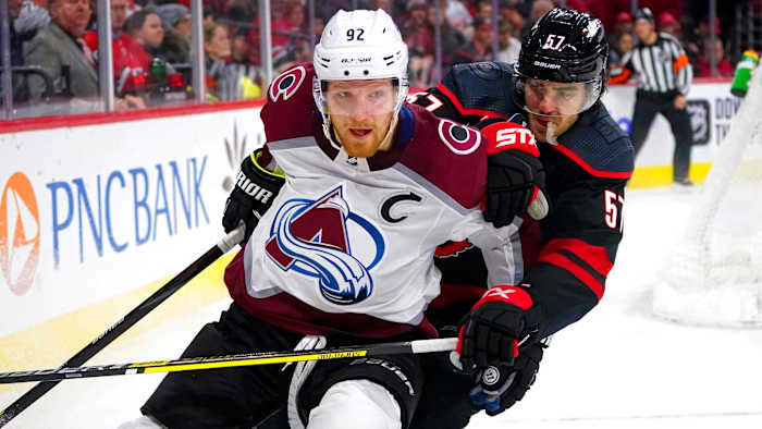 avalanche-hurricanes